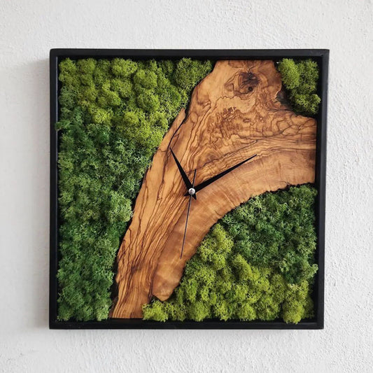Everwood Timepiece - Moss Art